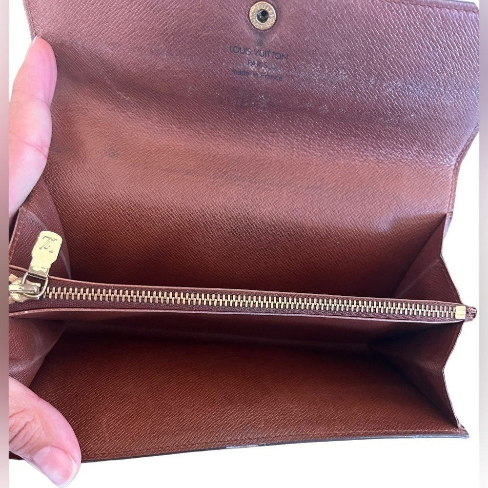 Louis VUITTON Vintage Monogram snap and zip Sarah Wallet - Picture 11 of 14